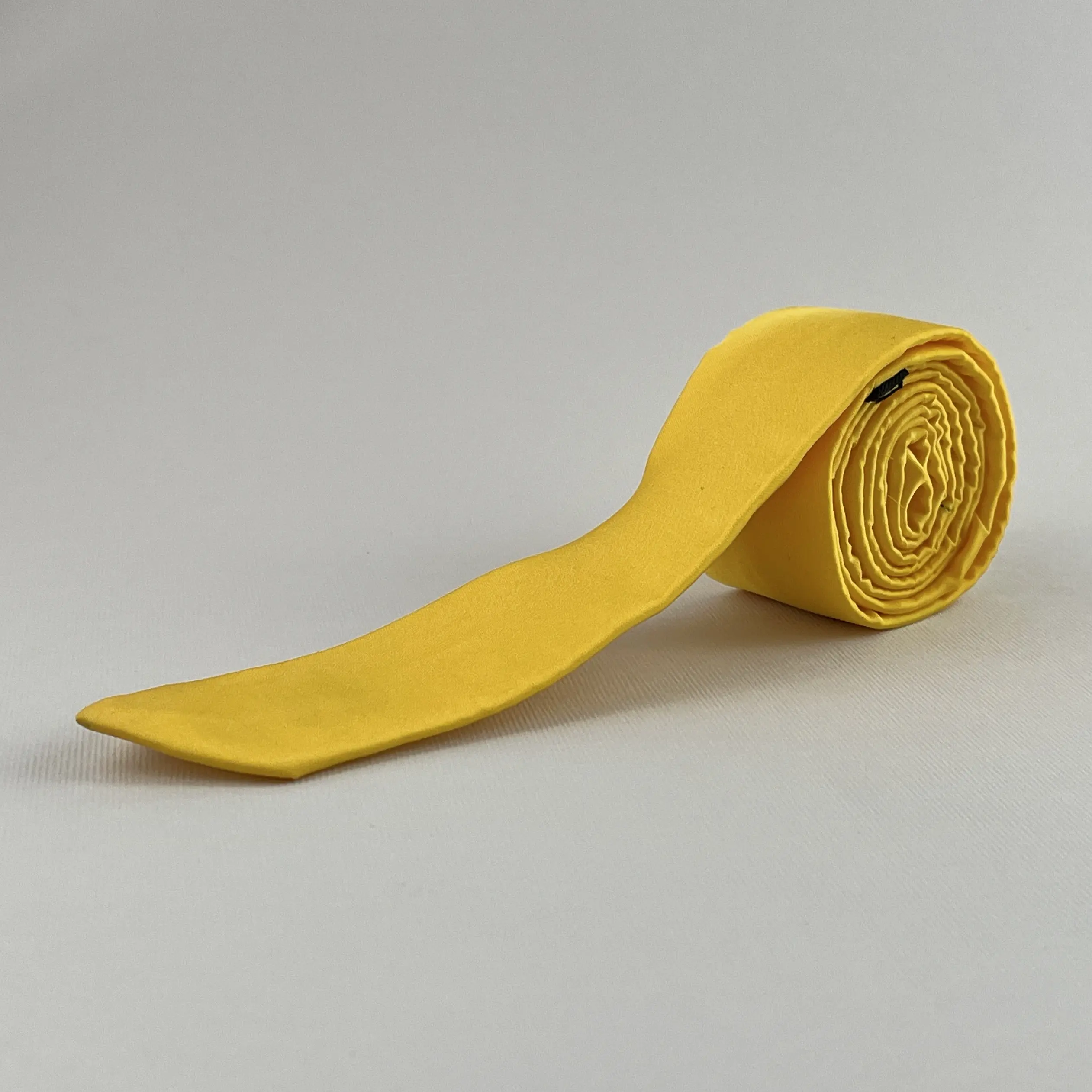 کراوات زرد گره ای کد ۳۵۱۶
