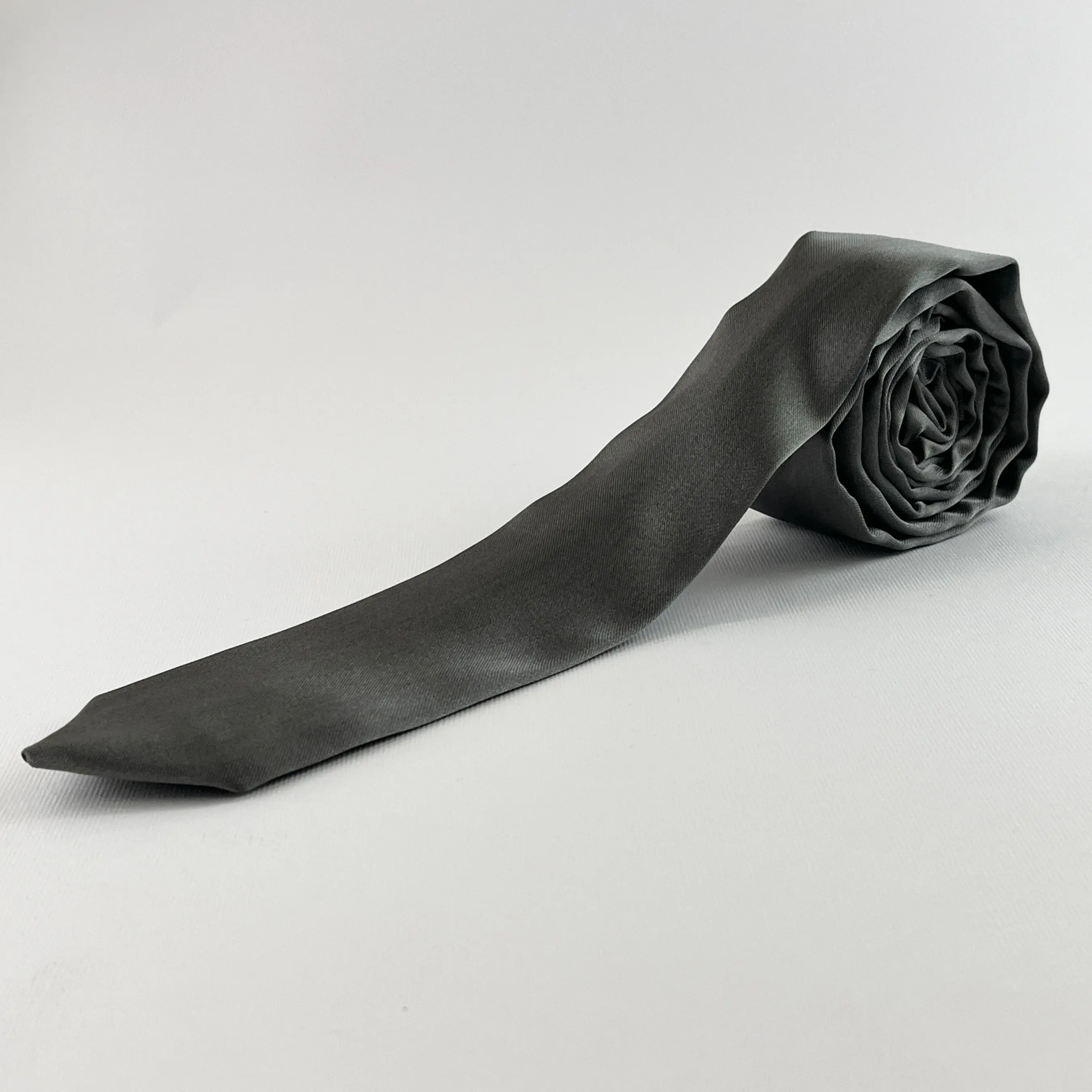کروات طوسی گره ای کد ۳۵۲۰
